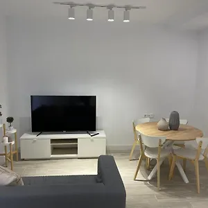 apartamento-a-50-metros-de-la-plaza-del-charco-puerto.in-canary-islands.com/